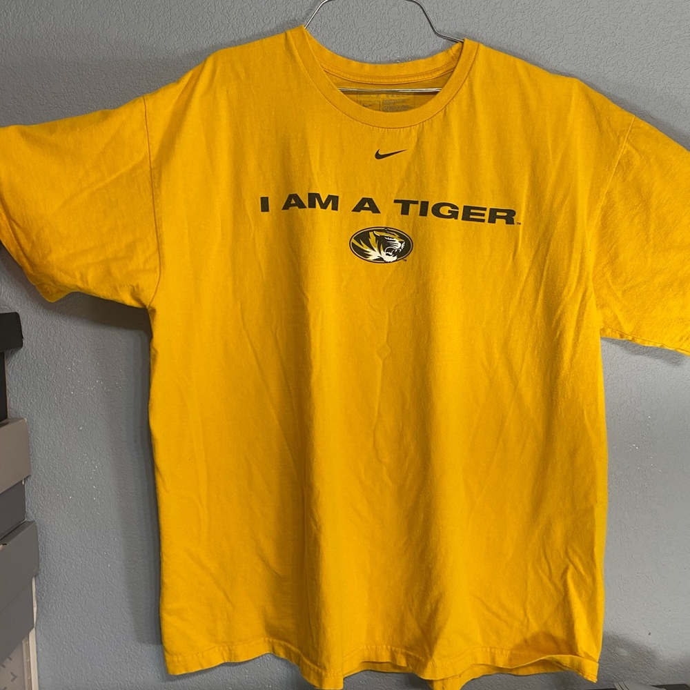 Mizzou XL shirt